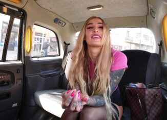 Horny Blonde wants to Fuck with the Driver