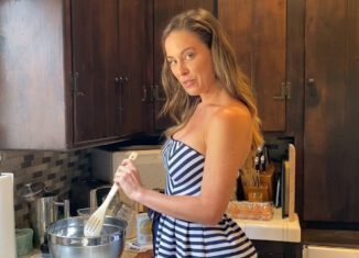 Cherie Deville Cook and Cock Sextape