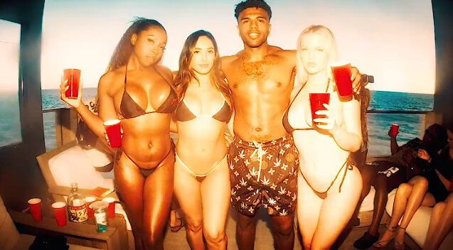 Chloe Amour, Slimthick Vic, Amari Anne After Beach