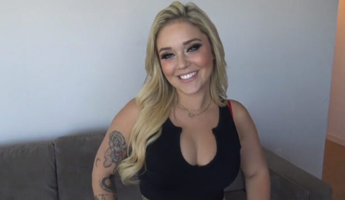 Kali Roses Sextape at Home