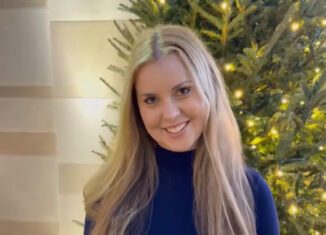 Jessie Rogers Ass Fucked by A Fan