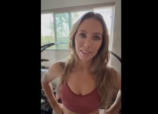 Nicole Aniston Fucking at Home