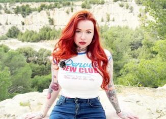 Chloe 28 years old, from Versailles