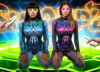 Beca Barbie, Della Cate Robo Stepsis