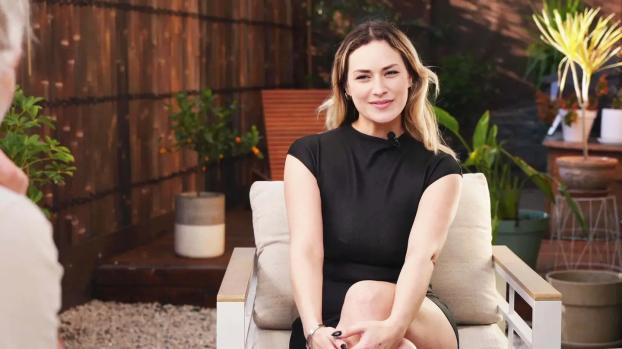 Nathalie 27 years old, civil servant in Lyon Nathalie 27 years old, civil servant in Lyon