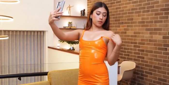 Valeria Lopez The Maid Pleases The Boss