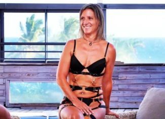 Laeticia Laeticia, 43 years old, saleswoman