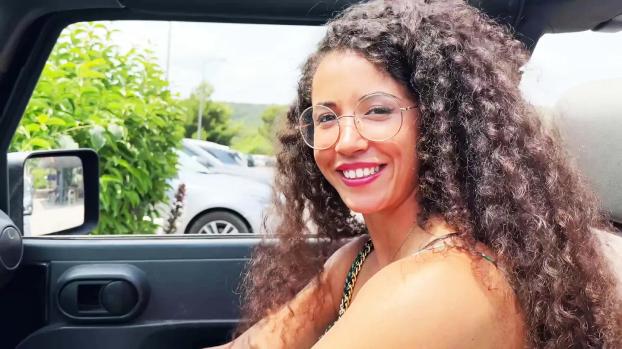 Pràna Pràna, 22 years old, hairdresser in Bondy