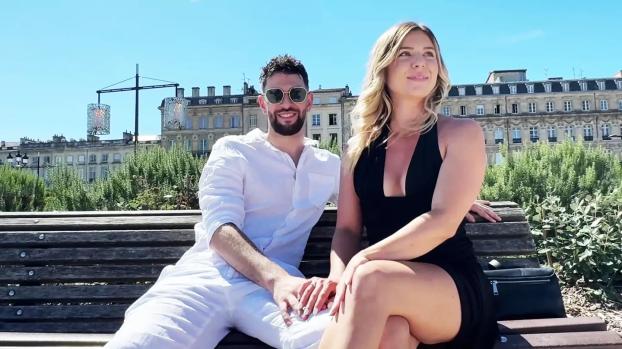 Ambre Cataleya Exhibitionism galore in Bordeaux with Ambre and Cataleya