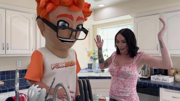 Indica Marie Indica Marie Cooks Up Something Sweet with Porn Dude