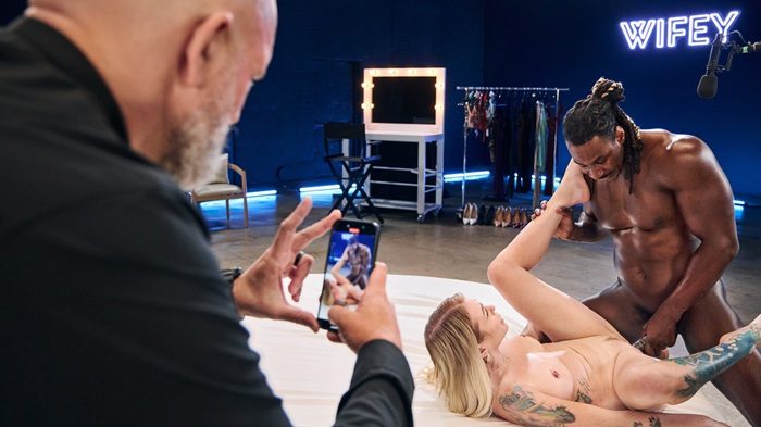 Saint LaRose Hotwife Has Her First BBC While Hubby Watches