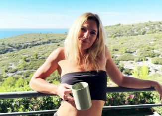 jacquieetmicheltv kleo three tails to satisfy her