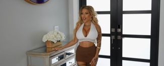 sexselector kitana montana open house to get open legs yourdailypornvideos