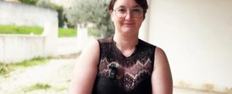 jacquieetmicheltv lauf sucks two big dicks at the same time like a champion yourdailypornvideos