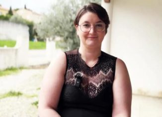 jacquieetmicheltv lauf sucks two big dicks at the same time like a champion yourdailypornvideos