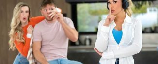 LatinaMilf Kenia Music Big Booty Bigger Secret yourdailypornvideos