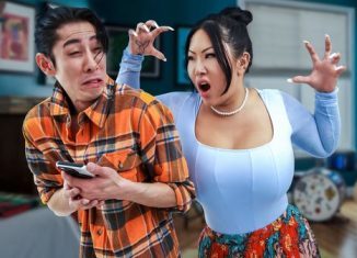 TigerMoms Connie Perignon Dont be a Fucking Whimp Make Mommy Cum NOW yourdailypornvideos