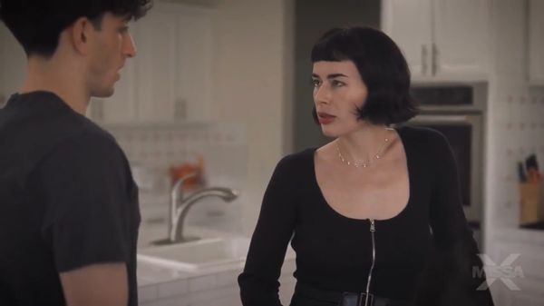 MissaX Olive Glass Protecting Mom yourdailypornvideos