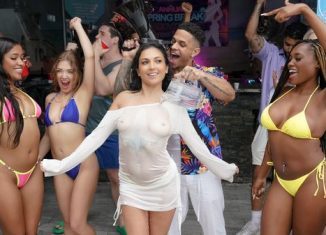 Realitykings Mira Luv Spring Break Booty yourdailypornvideos