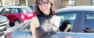 jacquieetmicheltv lotus 21 likes to be the center of attention yourdailypornvideos