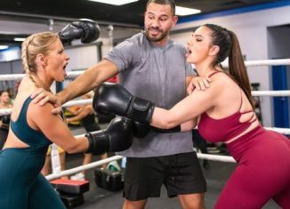 Brazzers Raissa Bellini Danielle Renae A Pair Of Knock Out MILFs yourdailypornvideos